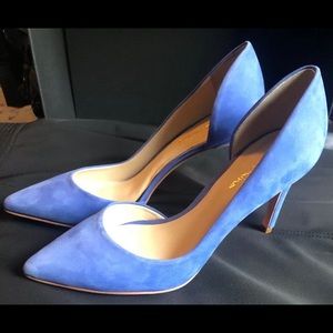 Guilhermina Beautiful Blue Suede Pumps